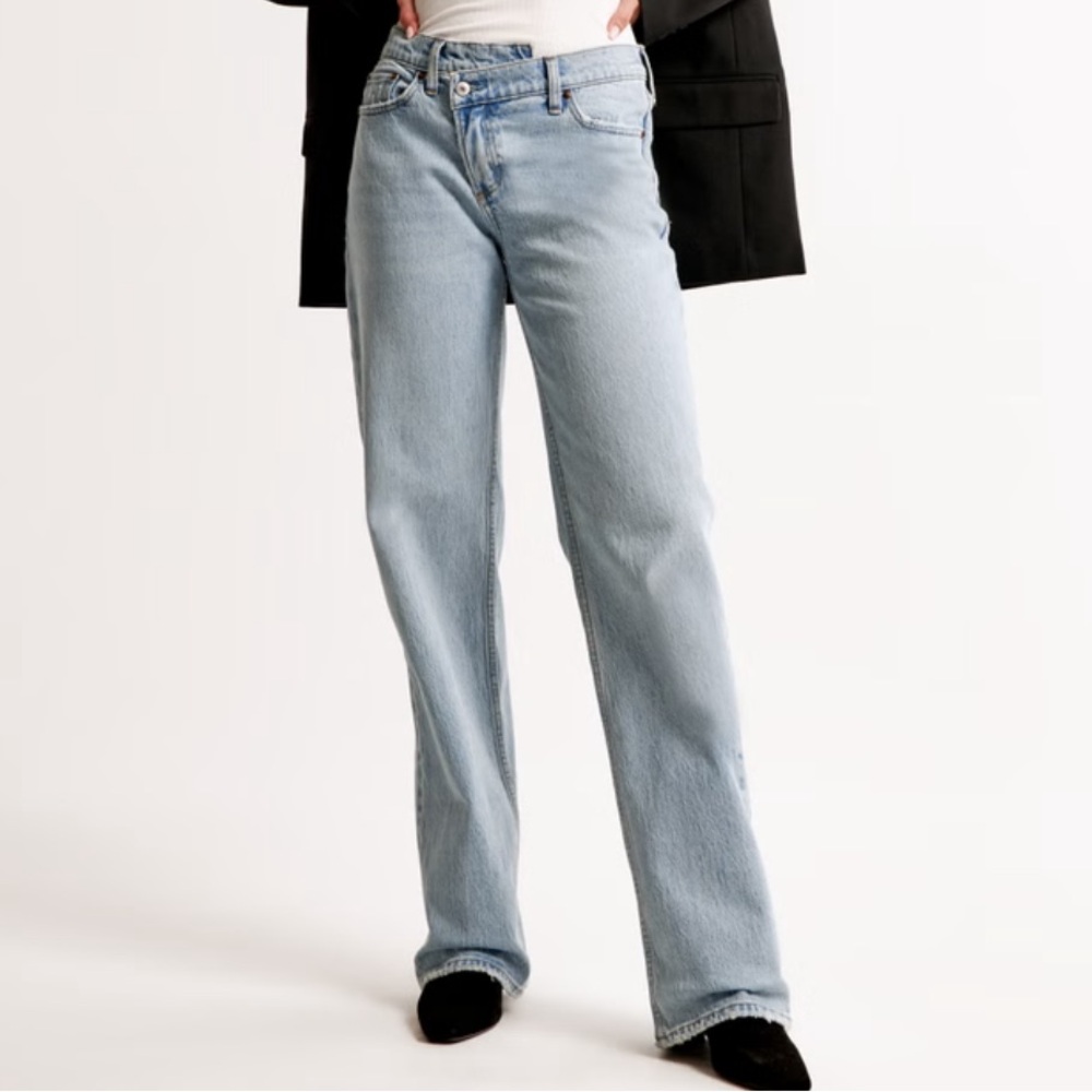 Abercombie 90s Straight Ultra High Rise Jeans Size 26/2R Curve Love